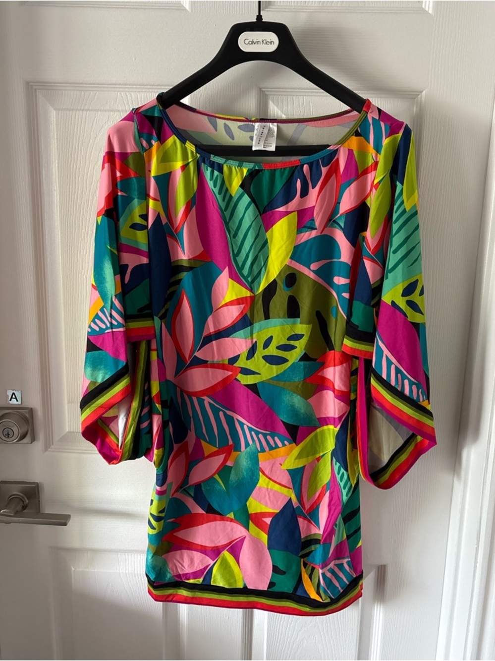 Trina Turk Rainforest Drape Sleeve Tunic Cover-up Size M - Picture 3 of 6